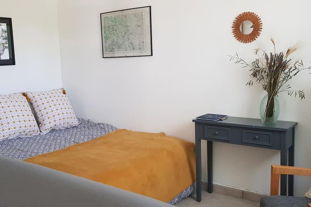 Location Appartement Dans Mas Provencal Monteux Extérieur photo