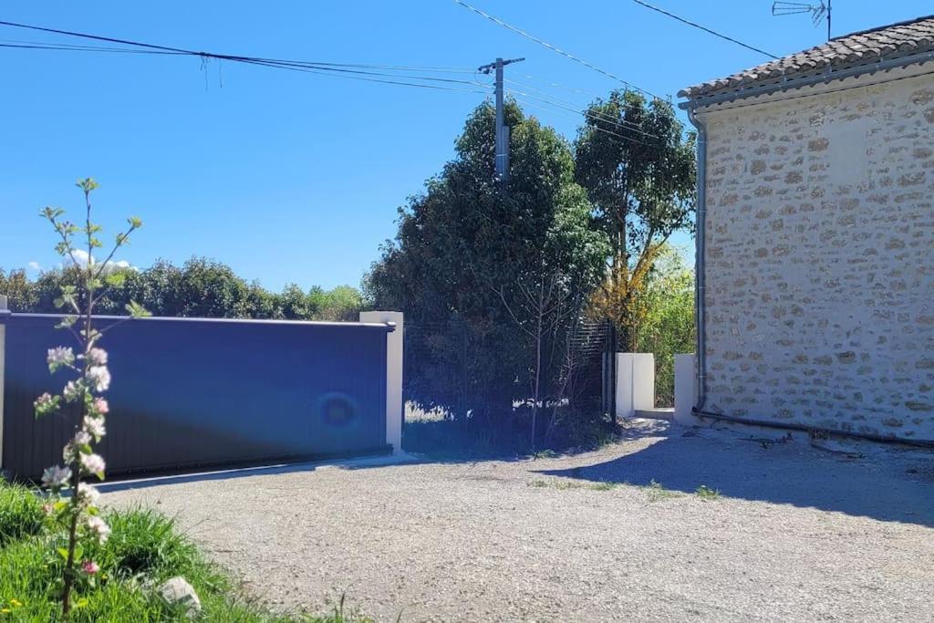 Location Appartement Dans Mas Provencal Monteux Extérieur photo