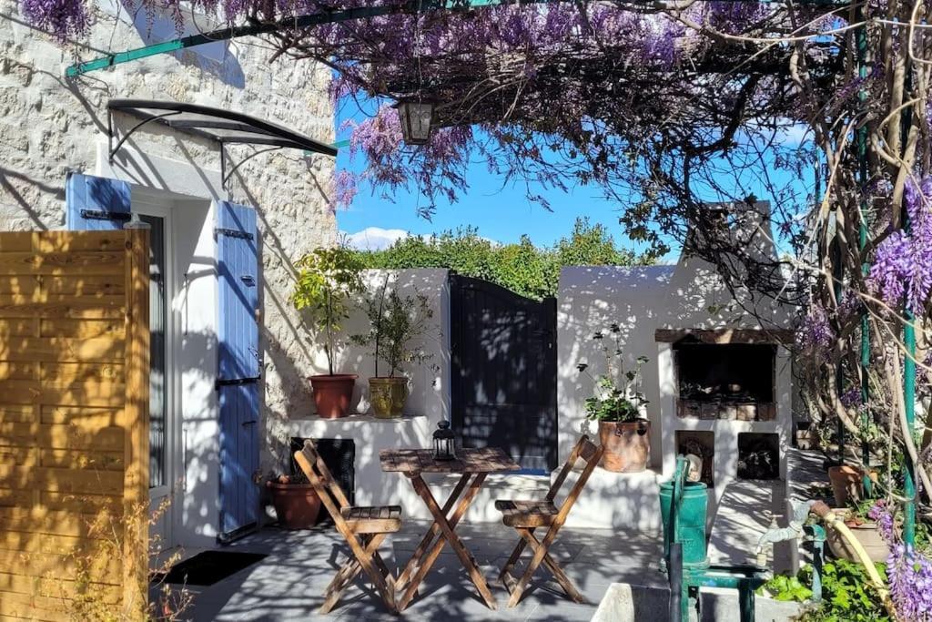 Location Appartement Dans Mas Provencal Monteux Extérieur photo